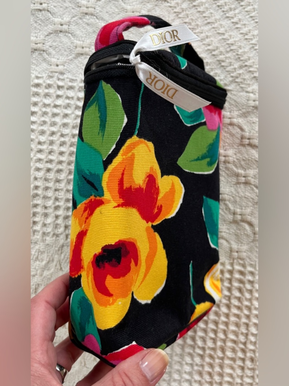 Dior Beauty Vintage Cosmetics Pouch with Dior Ribbon in Floral Design - Picture 5 of 10